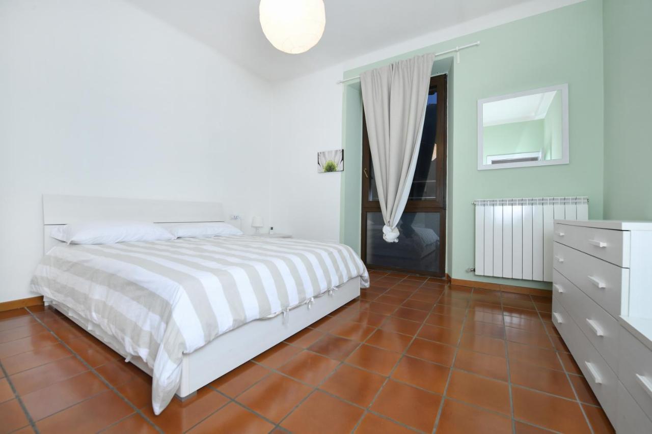 Villa Pinetina B&B Lasnigo Buitenkant foto