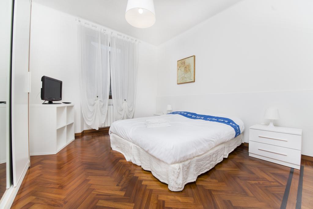 Villa Pinetina B&B Lasnigo Buitenkant foto